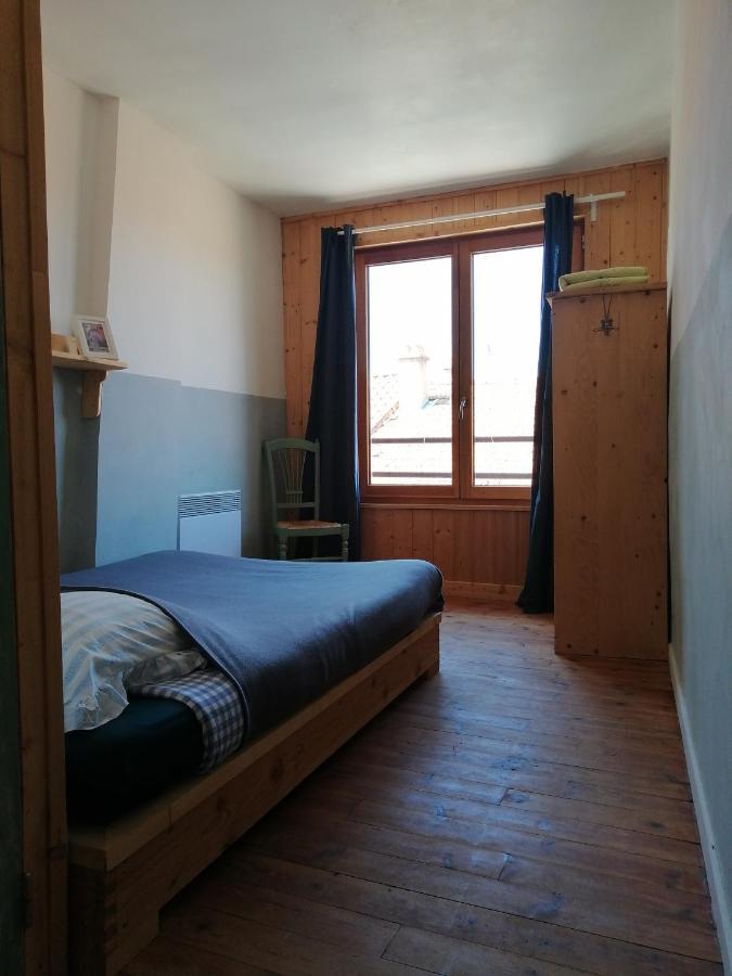 File Dans Ta Chambre ! Le Monastier sur Gazeille Exterior photo