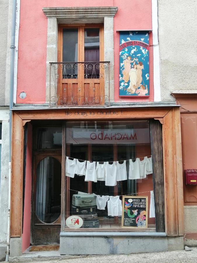File Dans Ta Chambre ! Le Monastier sur Gazeille Exterior photo